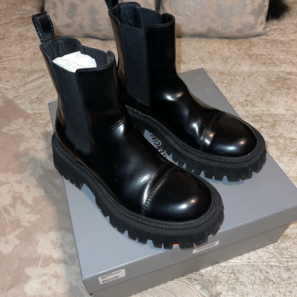 Balenciaga women boots . Size 40 - Picture 5 of 11